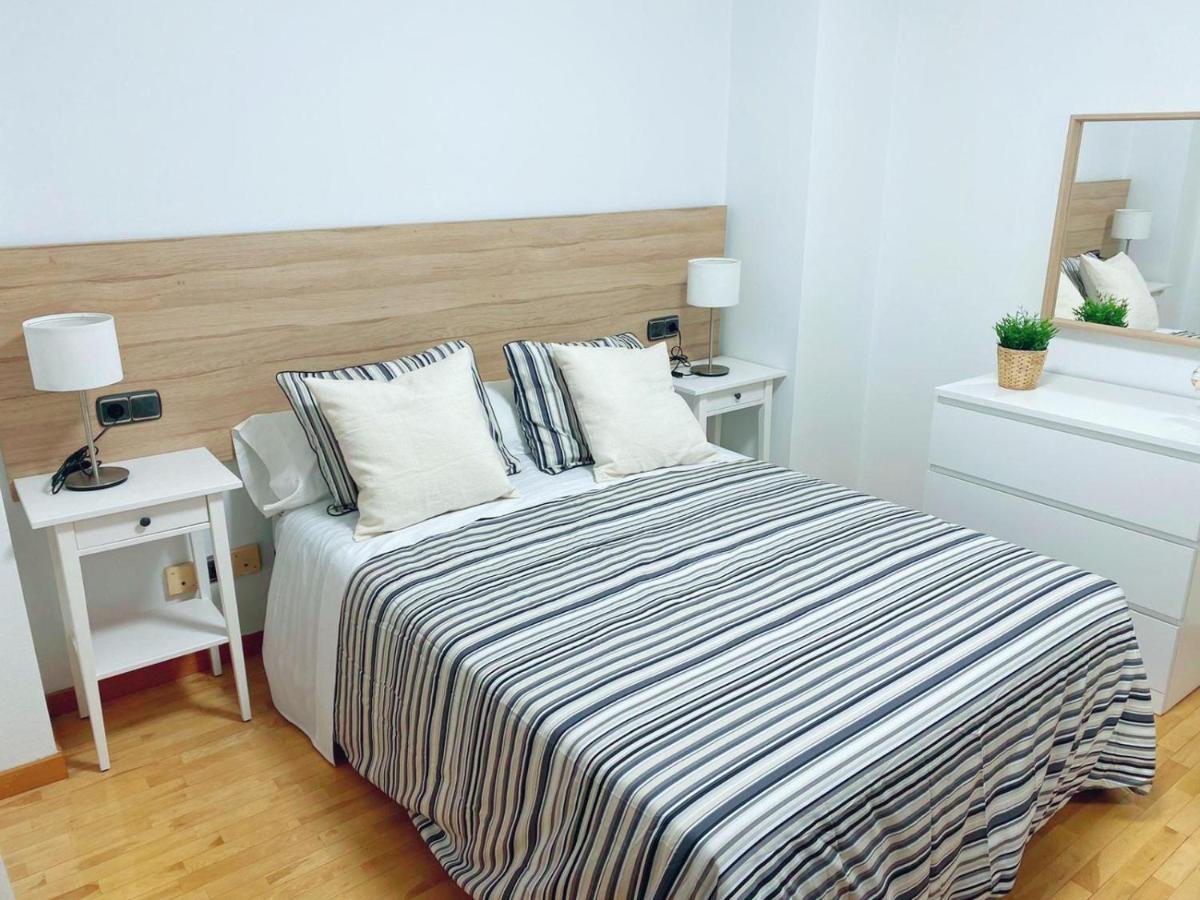 Duenas Apartment Oviedo Luaran gambar